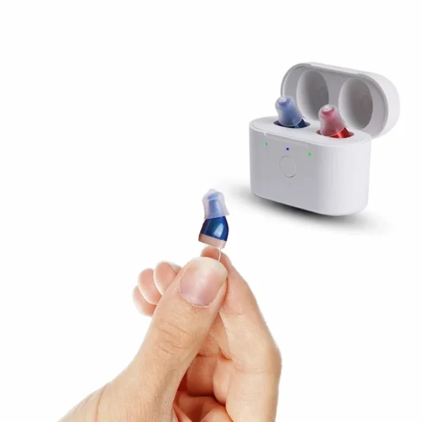 The C420 hearing aid is held in hand
